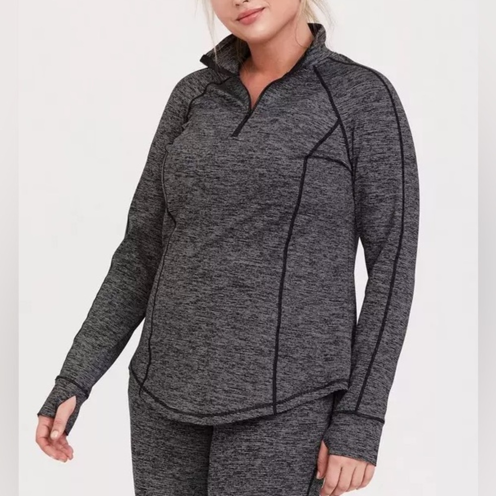 Torrid Black White Stripe Active Quarter Zip Pullover Top Large Athleisure Fall